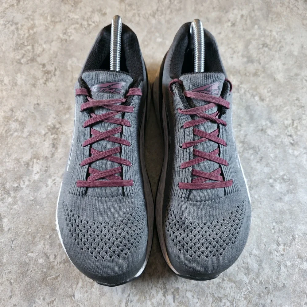 Altra gray burgundy